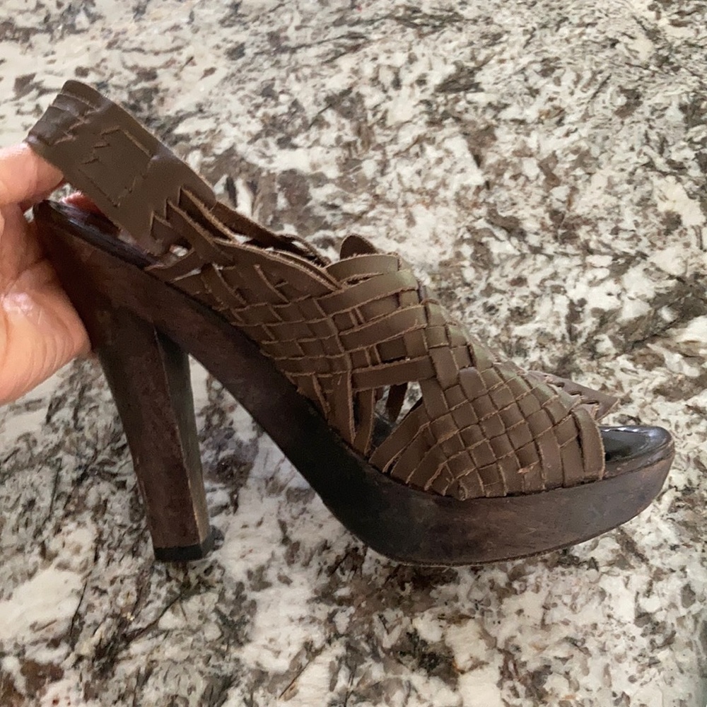 Wooden heel Clog